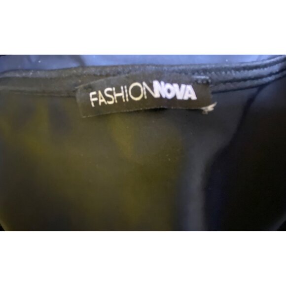 Fashion Nova Black Large Two Piece Crop Top & Leggings Set Stretch Athleisure - Picture 7 of 9